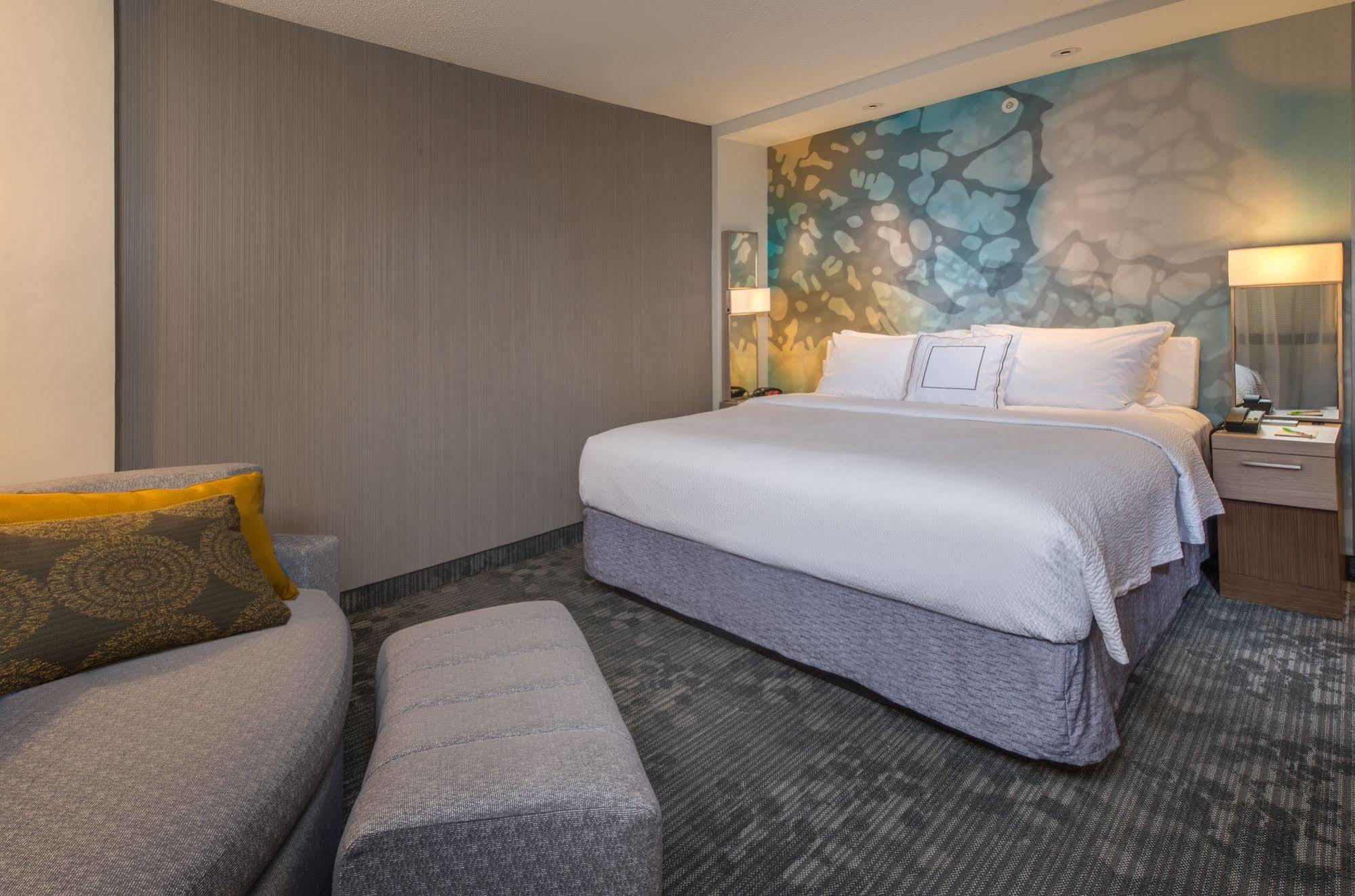 Courtyard By Marriott Houston Intercontinental Airport Hotel Exterior photo